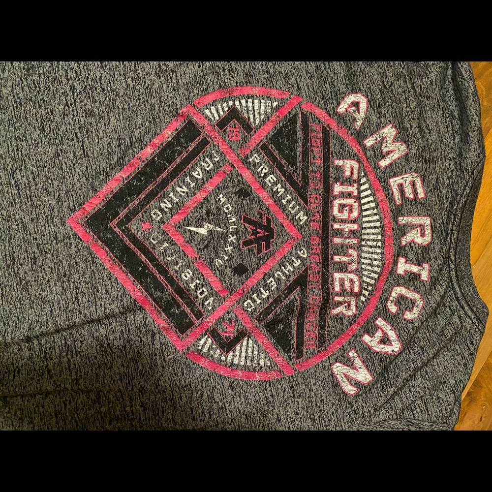 Girls American Fighter shirt, great condition, like brand new